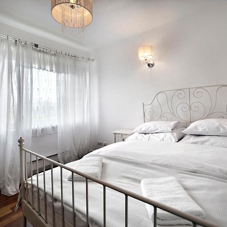 3 Bedrooms Apartment Zoliborz Gwiazdzista Варшава Екстер'єр фото